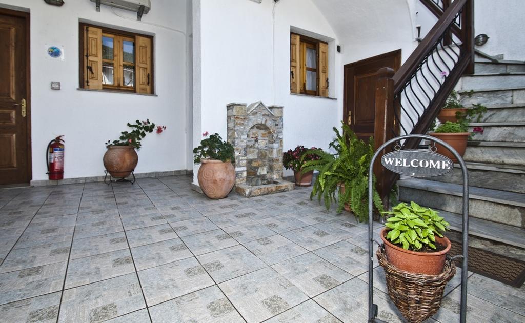 Athina Apartments Neo Klima Luaran gambar