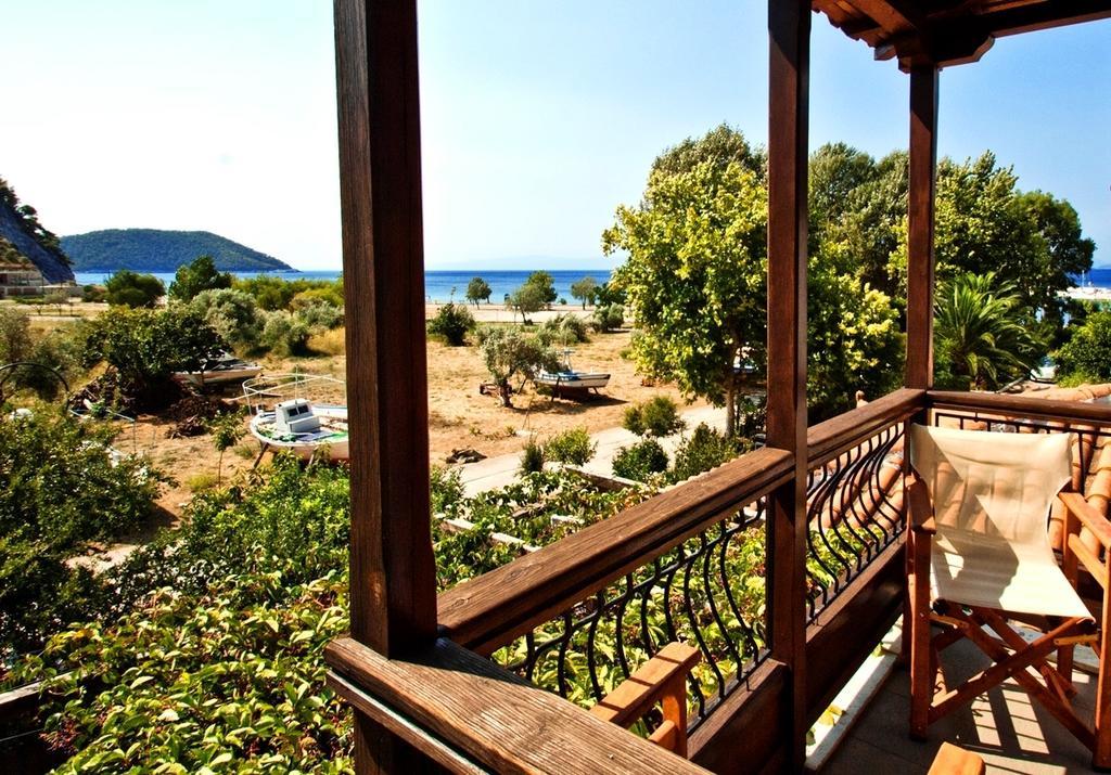 Athina Apartments Neo Klima Luaran gambar