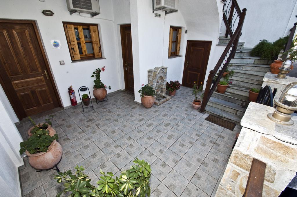 Athina Apartments Neo Klima Luaran gambar